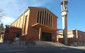 san leon